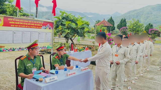 Bảo đảm quyền bầu cử của những ‘cử tri đặc biệt’- Ảnh 2.