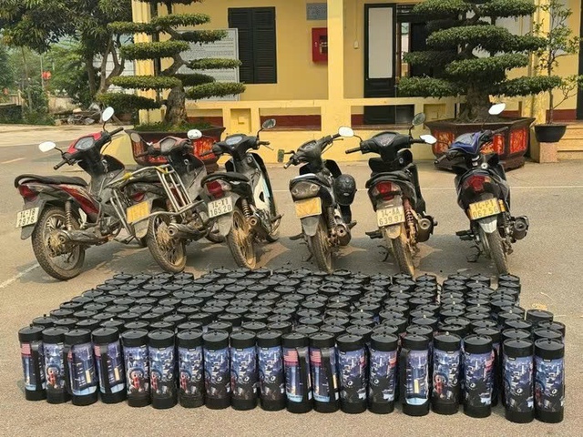 Công an Hà Nội bắt giữ 2 đối tượng mua bán hơn 3,5kg cần sa- Ảnh 2.