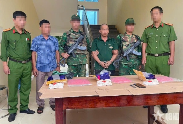 Từ kẻ nhiều lần vào tù ra tội đến mắt xích vận chuyển 18.000 viên ma túy- Ảnh 1. Từ kẻ nhiều lần vào tù ra tội đến mắt xích vận chuyển 18.000 viên ma túy- Ảnh 1.