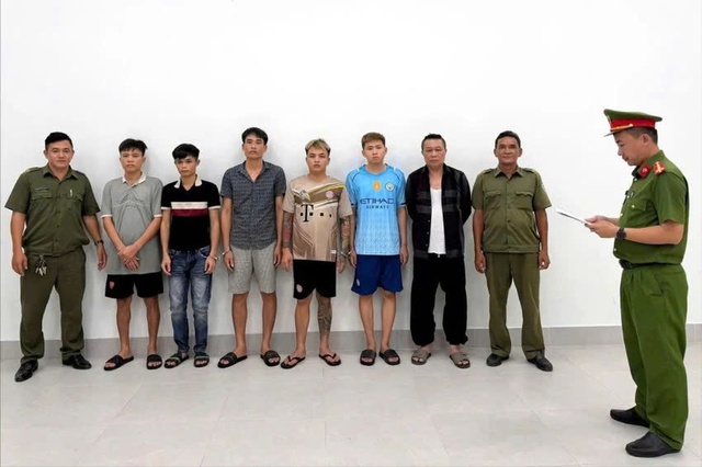 TPHCM: Bắt 17 đối tượng trong đợt truy quét ma túy- Ảnh 2. TPHCM: Bắt 17 đối tượng trong đợt truy quét ma túy- Ảnh 2.