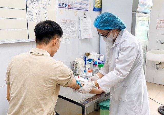 Nghệ An ngăn chặn nguy cơ lây nhiễm HIV trong cộng đồng bằng giải pháp trọng tâm- Ảnh 1.