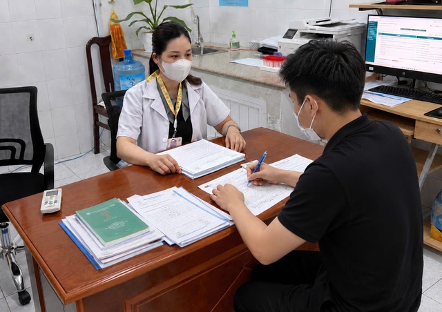 Đổi mới cách tiếp cận nguồn lây để ngăn chặn gia tăng nhiễm mới HIV trong nhóm nam trẻ tuổi- Ảnh 1. Đổi mới cách tiếp cận nguồn lây để ngăn chặn gia tăng nhiễm mới HIV trong nhóm nam trẻ tuổi- Ảnh 1.