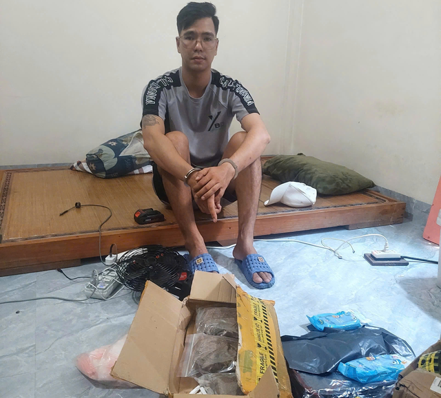 Khởi tố 2 bị can mua bán trái phép chất ma túy dạng Tobacco - Ảnh 1.