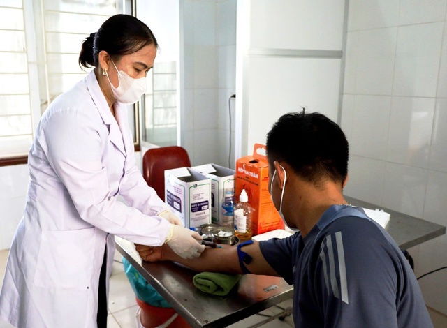 Tăng cường tiếp cận dịch vụ tư vấn, xét nghiệm HIV trong cộng đồng- Ảnh 1. Tăng cường tiếp cận dịch vụ tư vấn, xét nghiệm HIV trong cộng đồng- Ảnh 1.