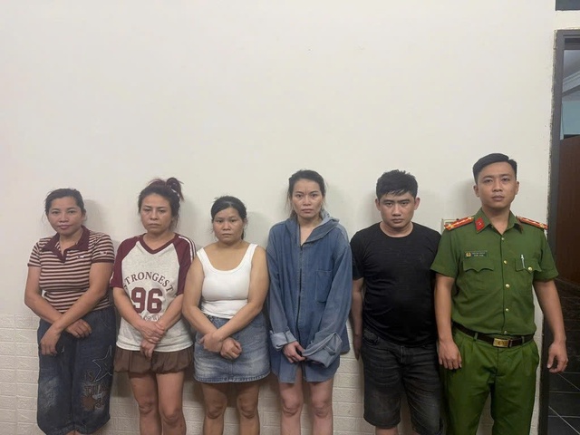 Bắt giữ chủ nhà nghỉ và 7 đối tượng liên quan đến mại dâm, ma túy- Ảnh 1. Bắt giữ chủ nhà nghỉ và 7 đối tượng liên quan đến mại dâm, ma túy- Ảnh 1.