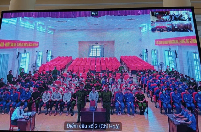 Chuyên án VN10: 41 bị cáo đầu tiên được xét hỏi, 2 người thừa nhận cáo trạng- Ảnh 2.
