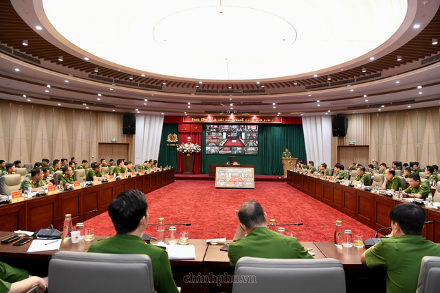Tiếp tục đổi mới, nâng cao hiệu quả công tác cai nghiện và quản lý sau cai nghiện ma túy- Ảnh 3. Tiếp tục đổi mới, nâng cao hiệu quả công tác cai nghiện và quản lý sau cai nghiện ma túy- Ảnh 3.