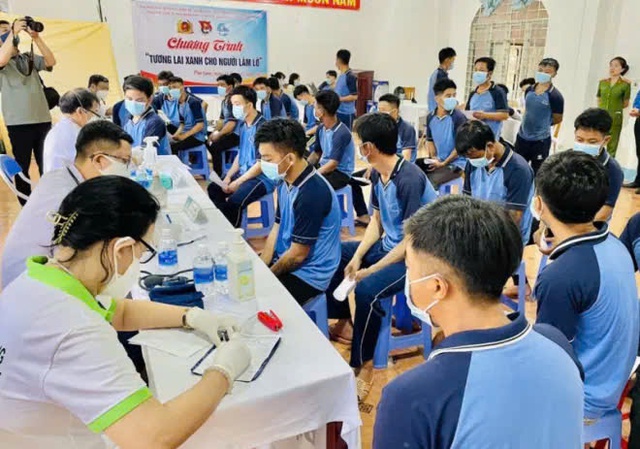Những nguyên tắc khi đưa người từ đủ 12 tuổi đến dưới 18 tuổi đi cai nghiện bắt buộc- Ảnh 1.