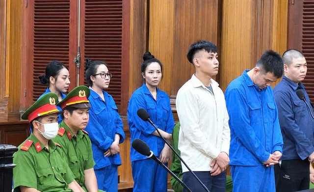 Hai bị cáo trong đường dây tuồn 36kg ma túy từ Campuchia về TPHCM lãnh án tử- Ảnh 1. Hai bị cáo trong đường dây tuồn 36kg ma túy từ Campuchia về TPHCM lãnh án tử- Ảnh 1.