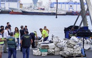 Tây Ban Nha thu giữ gần 3 tấn cocaine giấu trong thuyền đánh cá