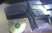 Tiền Giang: Phát hiện thêm hàng chục gói nghi ma túy trôi dạt vào bờ biển