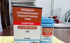 Những người dùng thuốc điều trị HIV giảm nguy cơ lây truyền HIV cho bạn tình