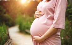 WHO ban hành hướng dẫn đầu tiên loại trừ lây truyền HIV, giang mai và viêm gan B từ mẹ sang con