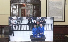 Hai ‘b&#243;ng hồng’ vận chuyển gần 30kg ma t&#250;y nhận &#225;n chung th&#226;n