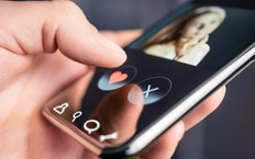 Nguy cơ l&#226;y nhiễm HIV r&#236;nh rập từ ứng dụng hẹn h&#242; online