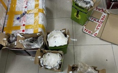 Siết chặt quản lý, ngăn chặn ma túy ‘núp bóng’ hàng chuyển phát nhanh