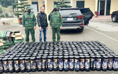 Liên tiếp triệt phá các vụ vận chuyển trái phép, thu giữ hàng trăm bình ‘khí cười’