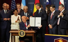 Tổng thống Mỹ Donald Trump lập liên minh quân sự 17 nước chống ma túy