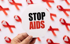 Tự chủ về tài chính y tế - ‘chìa khóa’ duy trì cuộc chiến chống HIV/AIDS