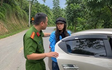 Đối tượng ngụy trang bằng tóc giả vẫn sa lưới vì tàng trữ ma túy