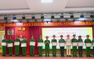 Sơ kết chuyên án triệt phá đường dây ma túy có sử dụng vũ khí quân dụng tại Quảng Ninh