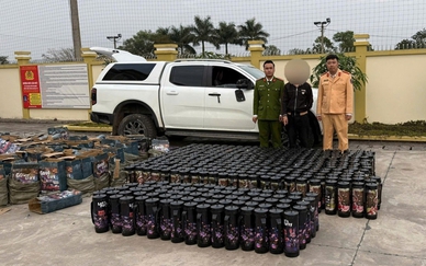 Phát hiện, bắt giữ xe bán tải chở 390 bình 'khí cười' tại Quảng Ninh