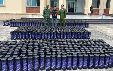 Khởi tố 4 đối tượng vận chuyển hơn 1.300 bình khí cười tại Quảng Ninh
