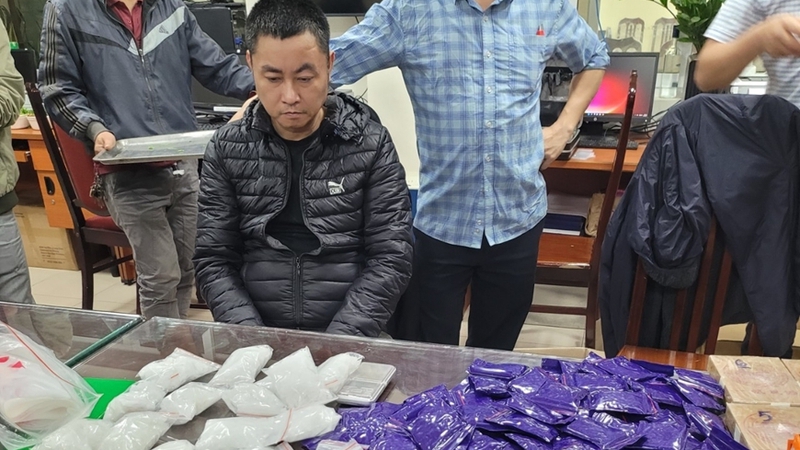 Hà Nội: Cất 'mẻ lưới' đường dây buôn bán ma túy lớn, thu hơn 16 kg tang vật
