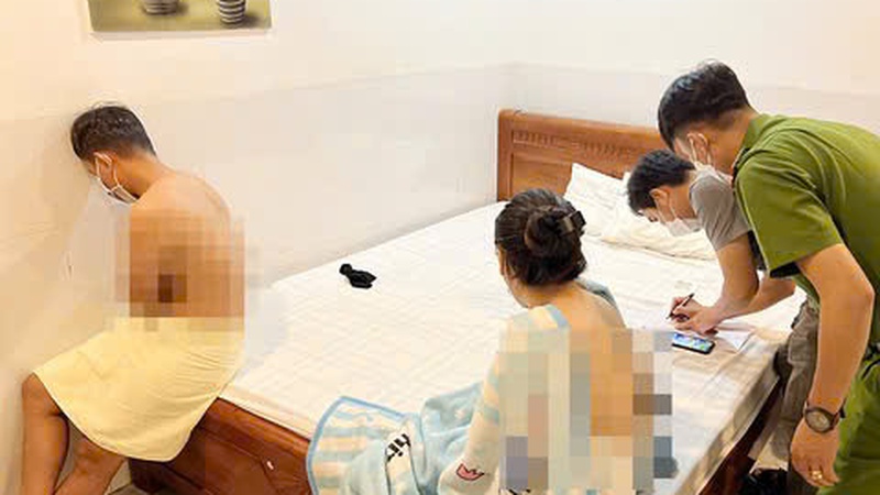 Lợi dụng chức vụ, quyền hạn để ‘bảo kê’ mua, bán dâm sẽ bị phạt tới 75 triệu đồng