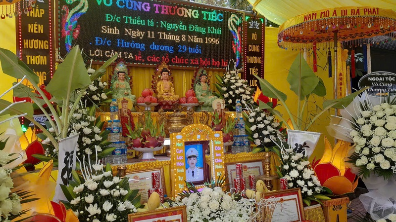 Thăng cấp bậc hàm cho chiến sĩ công an hy sinh khi bắt tội phạm ma túy ở Quảng Ninh