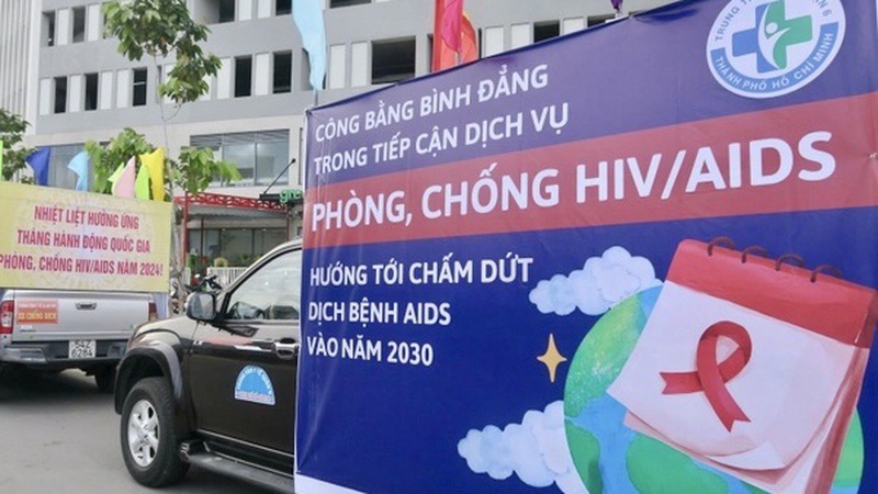 Lan tỏa yêu thương để không ai bị bỏ lại phía sau trong cuộc chiến với HIV/AIDS