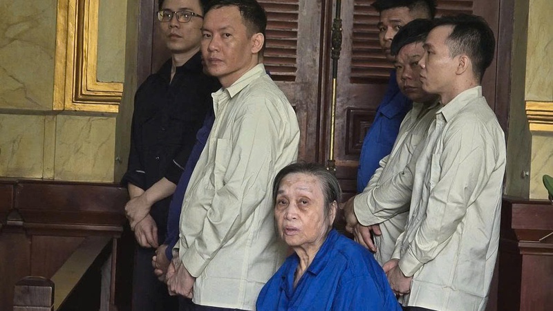 Cầm đầu đường dây mua bán ma túy cụ bà 79 tuổi lĩnh án chung thân